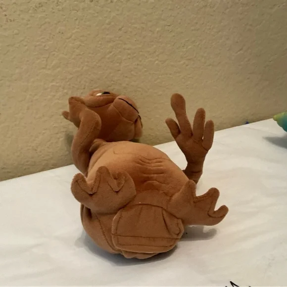 E.T. Plush Toys R us Toy - alien ufo - Picture 6 of 8